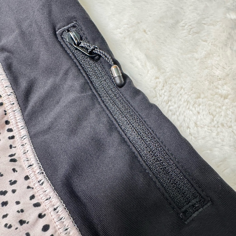Lululemon Womens Speed Up Cheetah Print Pink Black Running Shorts, Size 10 - Picture 5 of 6